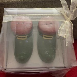Meritage New Elf Shoe Salt N Pepper Set!